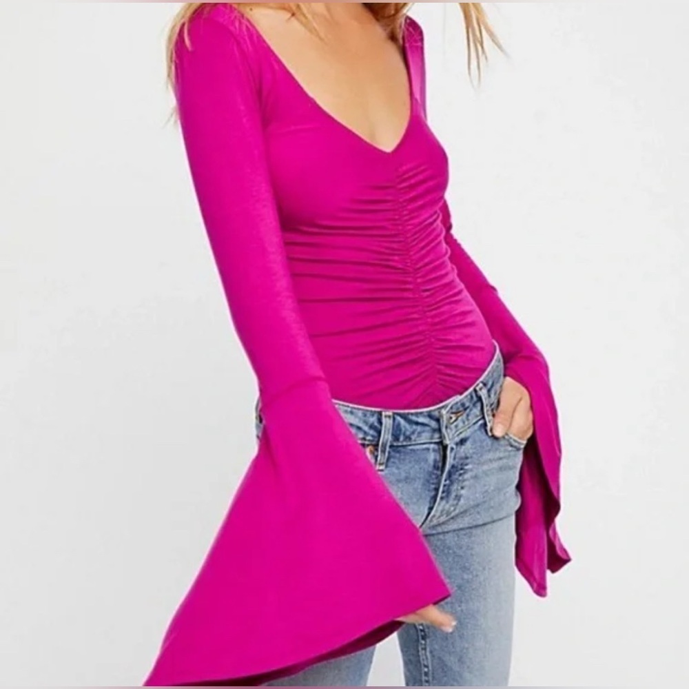 Free People We the Free What A Babe Top fuchsia ruched Top Size Small - Picture 2 of 9